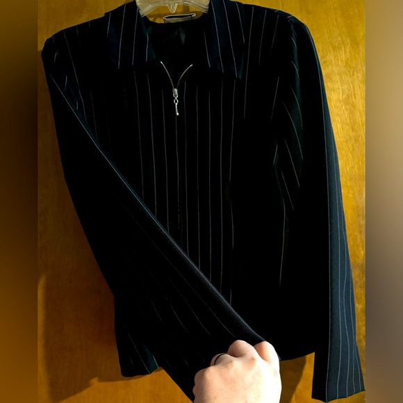 ❤️AB Studio Byer California❤️ Women’s zip up Blazer/ Blouse🌹size L.❤️ - Picture 7 of 8